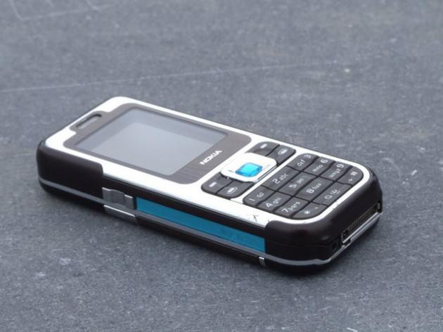 <p>2006-Nokia 7360</p>