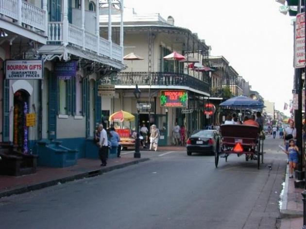 <p>47- Bourbon Caddesi, New Orleans ABD<br />
Yıllık Ziyaretçi: 6.017.500<br />
En çok ziyaretçi çeken sezonu: Şubat-Mayıs</p>
