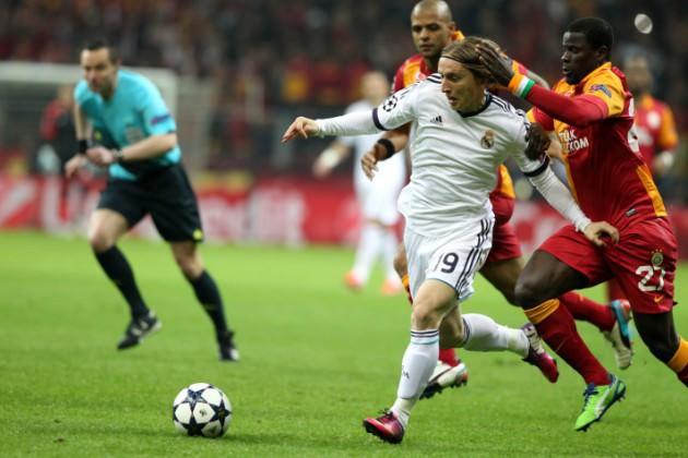 inanilmaz emek cim bom'a harika bir Sampiyonar Ligi oynadi Fatih hoca ve futbolcular tebrikler ve taraftarlar dunyanin en iyi