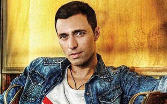 <p><strong>MUSTAFA SANDAL</strong><br />Gule gule buyuk usta Tuncel Kurtiz. Seni hic unutmayacagiz Ramiz Dayi...</p>