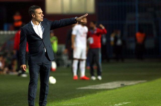 <p>Ancak bir grup yönetici de, Yanal ismine karşı çıktı. </p>
<p> </p>