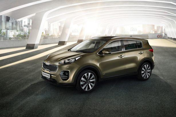<p>Kia, yeni Sportage için tek dizel seçeneğini 2.0 litrelik motorunda sunmuş. Bu araçta aktarma işlevini otomatik şanzıman üstlenirken, fiyatı da 194 bin TL.</p>