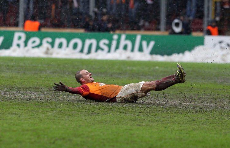 <p>Wesley Sneijder (Boşta)</p>
