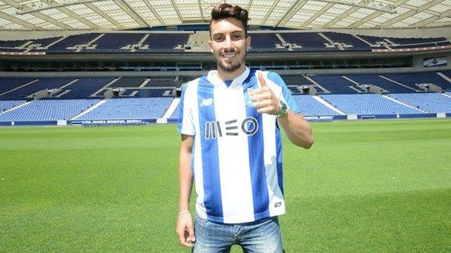 <p>Galatasaray (GİDENLER)<br />
<br />
​Alex Telles (Porto), Jose Rodriguez (Mainz 05), Sercan Yıldırım, Furkan Özçal, Bilal Kısa (Bursaspor, takas), Emre Çolak (Deportivo), Oğuzhan Kayar (Aydınspor 1923, kiralık), Emre Can Coşkun (Göztepe), Volkan Pala (Ç.Rizespor, kiralık), Jason Denayer (Manc.City'e geri döndü), Umut Gündoğan, Jem Karacan (Serbest), Blerim Dzemaili (Bolonga)</p>
