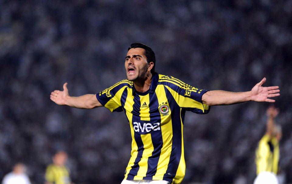 <p>Sarı-Lacivertliler'de kaçırdığı gollerle taraftara saç baş yolduran Guiza, ücretsiz olarak eski takımı Getafe'ye yollandı.</p>
<p> </p>