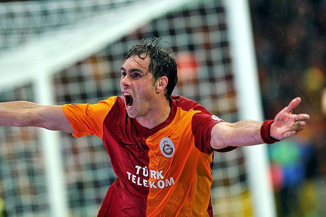 <p>Johan Elmander - Yaşı: 36 - Takımı: Örgryte (İsviçre)</p>