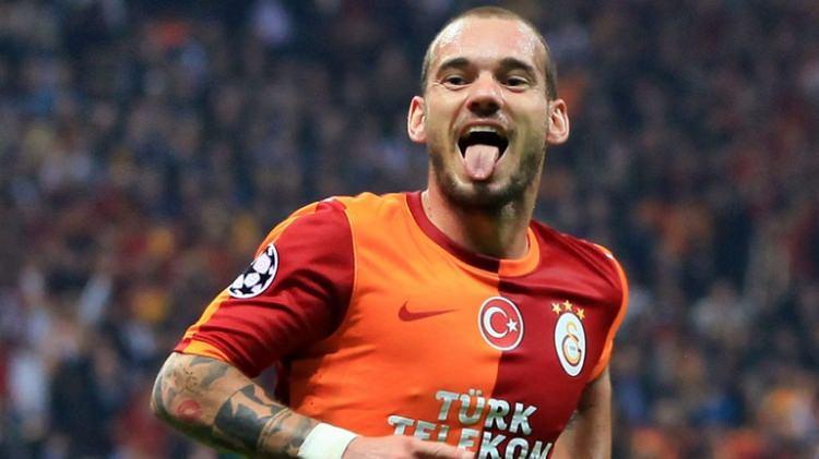 <p>WESLEY SNEİJDER<br />
<br />
İnter------>> Galatasaray: 7.5 milyon Euro</p>
