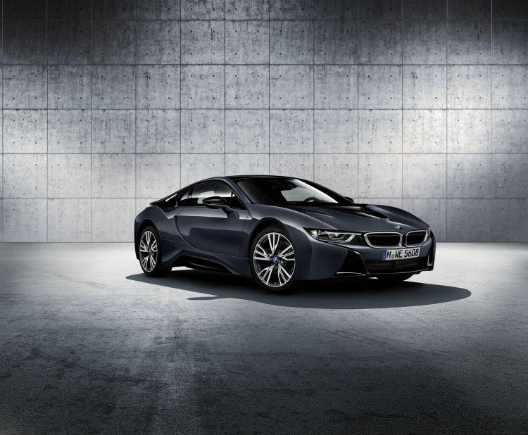 <p>BMW i8 Protonic Silver Edition</p>