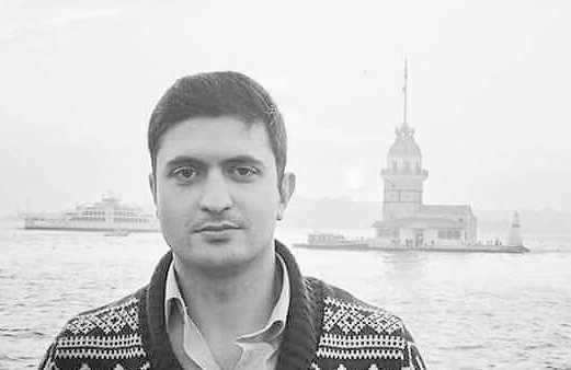 <p>İstanbul'da meydana gelen hain saldırıda Zonguldaklı Polis Memuru Hasan Bilgin şehit oldu. Saldırıda yaralanan Zonguldaklı polis memuru Hasan Bilgin de şehit oldu. Şehit Bilgin’in yarın (12 Aralık) Kozlu’da öğlen namazı sonrası kılınacak cenaze namazının ardından defin edileceği belirtildi.</p>
