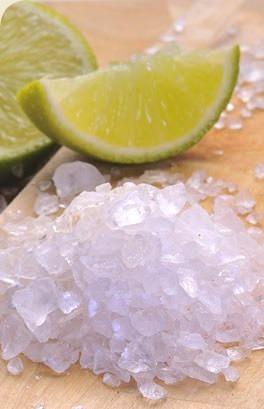 <p>Limon tozu</p>
<p>Macunun fazla tatlı etkisini hafifletmek için kullanılır</p>