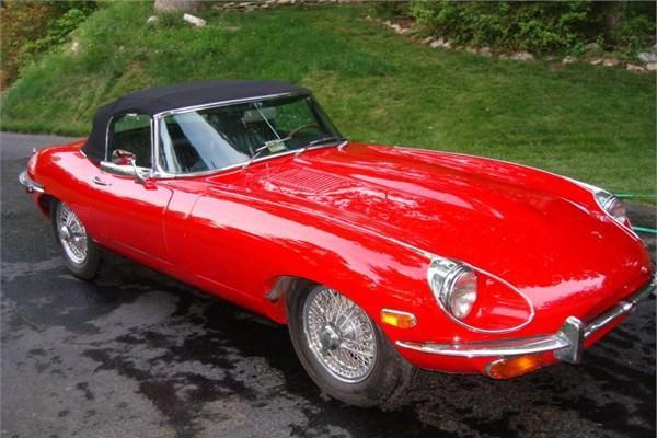 <p>01. Jaguar E-Type</p>