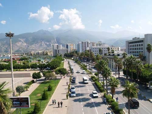 <p>İskenderun Nüfusu: 190.279 Bağlı olduğu il: Hatay</p>
