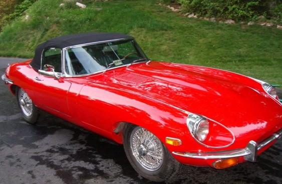 <p>01. Jaguar E-Type</p>