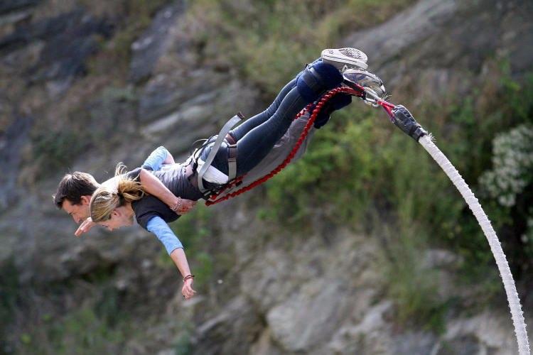 <p><strong>Timsahlı bungee-jumping</strong></p>
