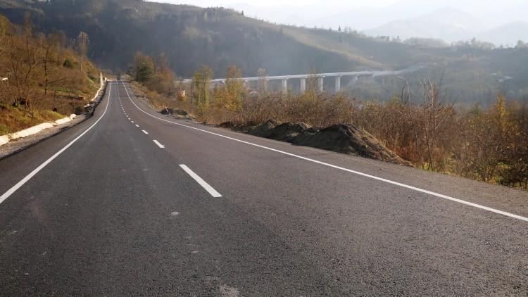 <p>Buralarda üretilen malları Karadeniz kenarındaki mallara ya da bölgelere ulaştırmak için en kısa yol olacak. </p>
