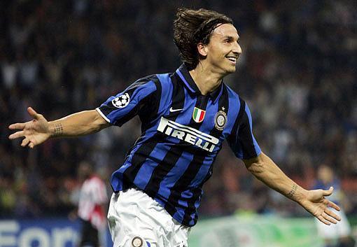 <p>Zlatan İbrahimoviç: ''Kendisine "Gay misin ?" diye soran bir gazeteciye Zlatan İbrahimovic'in cevabı: "Kız kardeşinle benim eve gel ve gör bakalım gay miyim."</p>