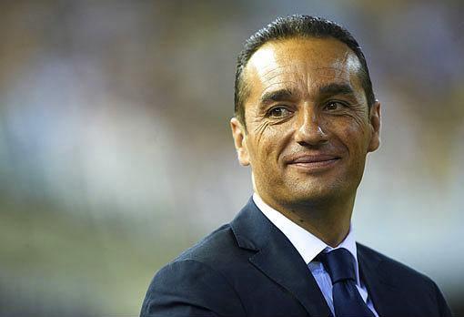 <p>Jose Luis Oltra: Muhabir: "Messi'yi nasıl durdurmayı düşünüyorsunuz ?" Jose Luis Oltra: "Guradiola’dan Messi’yi oynatmamasını rica edeceğiz."</p>