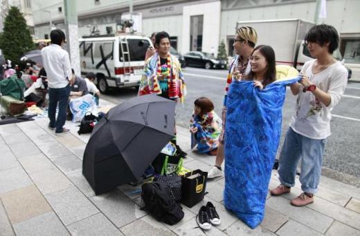 Tokyo - Japonya  Tanıtılmasının hemen ardından 24 saatte 2 milyon ön sipariş alan iPhone 5'in Eylül sonuna kadar 10 milyon adet satılması bekleniyor.