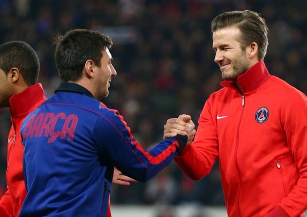 <p><strong>DAVID BECKHAM</strong><br />
Futbolu bırakmayı hiç düşündün mü? Evet bir keresinde Messi sağımdan atıp solumdan hızla geçmişti o gün gerçekten düşündüm. "</p>