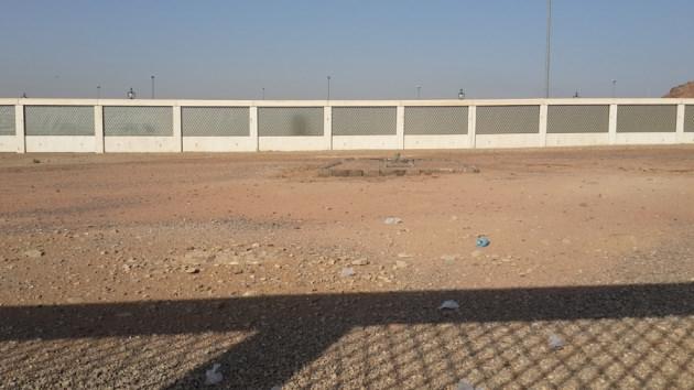 <p>İşte bu sevimli mübarek dağın güney eteklerinde o meşhur Uhud Savaşı cereyan etmiş, Ashabdan 70 kişi bu savaşta şehadet şerbetini içmişlerdi.</p>
