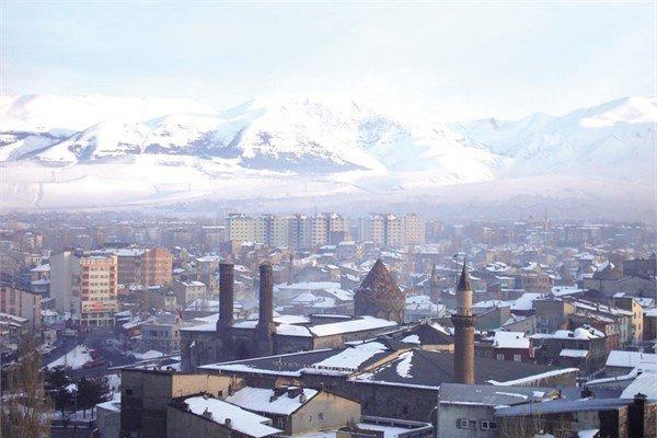 <p><strong>11. Erzurum</strong></p>
<p>Kredilerin mevduata oranı: Yüzde 211,54</p>