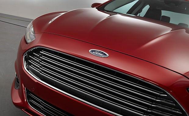 <p>5. FORD FUSION GENİŞ ÖN IZGARA</p>
