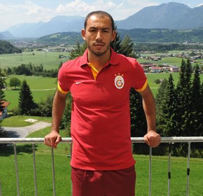 UMUT BULUT (GALATASARAY) 5 sezon formasını giydiği Trabzonspor'da 161 maçta 88 gole imza atan Umut Bulut, 1 yıllık Toulouse macerasının ardından kiralık olarak Galatasaray'a geldi.