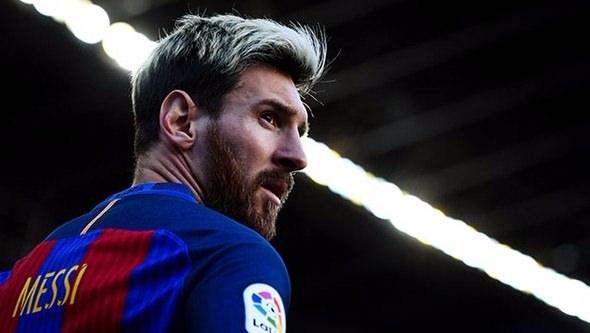 <p>Lionel Messi, Barcelona | Yaş: 29 - Değeri: 190 milyon Euro</p>