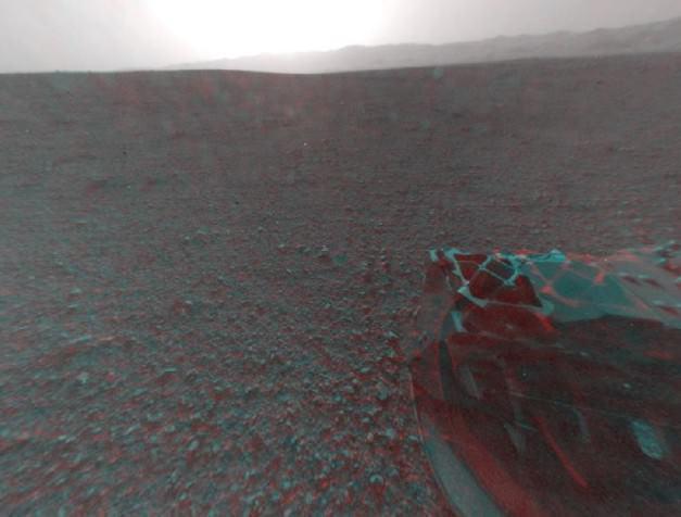 MAHLI, geniş çaplı bir araştırma için robotu çevreleyen kayaları ve toprağı yakından inceleme imkanı sunacak.