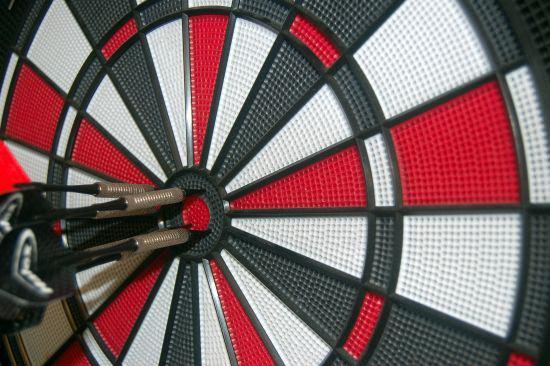 4 - Başarısızlıktan korkmak Eğer başarısız olmaktan korkuyorsanız, bir girişimci olarak büyük ihtimalle fazla 'garanticisiniz'. Başarısızlık korkusu, girişimcilerin potansiyellerini sergilemelerinin önündeki en önemli engel olarak kabul görüyor. Oysa tıpkı hayatta olduğu gibi iş dünyasında da her başarısızlıktan çıkarılabilecek çok değerli dersler var.