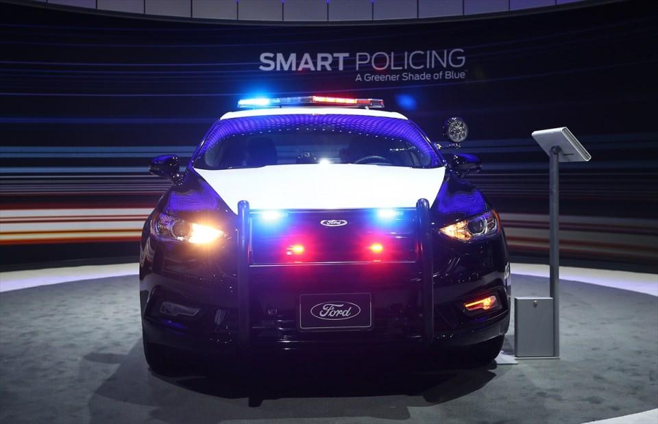 <p>Ford Hibrit Polis aracı</p>
