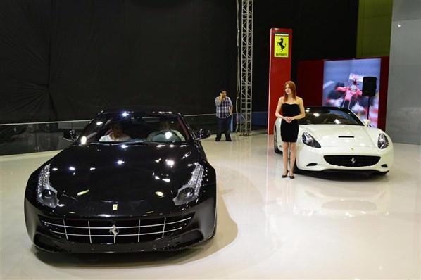   Ferrari FF ve California
