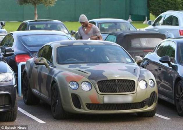 <p>Mario Balotelli-Bentley</p>