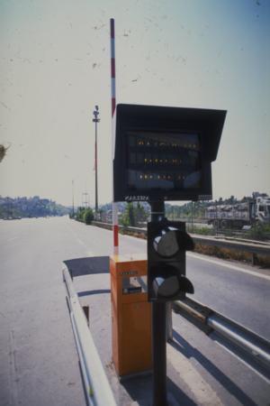 5- OGS Hesabında yeterli kredi olması gerekir mi? OGS hesabında geçiş ücretini karşılayacak kredi bulundurulması zorunlu. Bu nedenle OGS hesaplarına Kredi Kartlarından otomatik ödeme talimatı verilmesi gerekiyor.