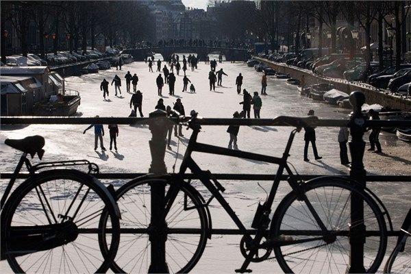 <p>17. Hollanda 944,95 dolar</p>