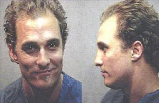 <p>MATTHEW MCCONAUGHEY Komşularının gürültü şikayeti üzerine ünlü aktörün evine giden polis, McConaughey'i çırılçıplak bir biçimde bonga çalarken gördü.</p>