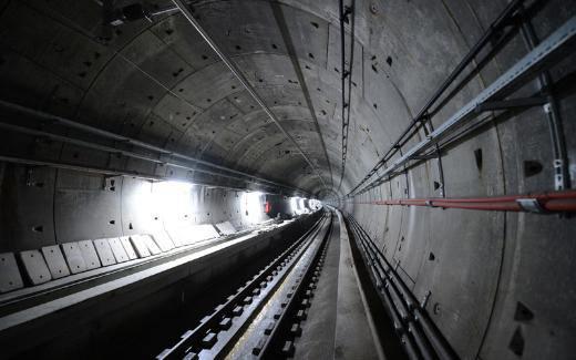 <p>İnsan ağırlıklı ve ağırlıksız olarak yapılacak iki ayrı test sonunda proje tamamlanacak. Marmaray Bölge Müdürü Özmen, 29 Ekim’den sonra TCDD işletmesine devredilecek projenin, planlanan sefer sayıları için şu bilgileri verdi:</p>