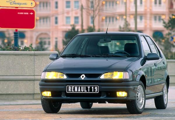 Renault Fluence  17.903  adet satıldı.