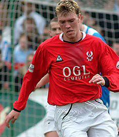 <p><strong>Matt Gadsby</strong><br />Yaşı: 27 <br />Ülkesi: İngiltere <br />Kulübü: Hinckley United <br />Yıl: 2006</p>