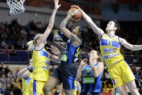 Fener finalde! Kadınlar Avrupa Ligi Sekizli Finalleri'nde Fenerbahçe, Good Angels Kosice'yi mağlup ederek, ilk kez bir Türk takımı finale yükseldi...