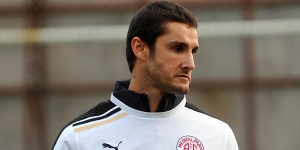 Orkun Uşak ( Medical Park Antalyaspor’dan Mersin İdman Yurdu’na)
