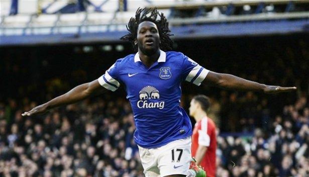 <p>Romelu Lukaku, İngilizce, Fransızca, İspanyolca, Portekizce, Flamanca ve Swahili dillerini akıcı bir şekilde konuşabiliyor.</p>