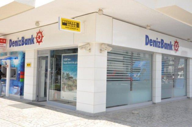 <p><strong>Deniz Bank 1.200 kişi</strong></p>
<p><span style="line-height: 13pt;">680 şubesi olan DenizBank’ın 81 ilde şubesi bulunuyor. Eylül sonu itibariyle çalışan sayışı 14.166. Denizbank'ın 2013'te açtığı şube sayısı 72, bunların 32'si Citibank'tan devir alındı. Citibank'tan devir alınan çalışanlar dahil olmak üzere toplam 4235 kişi işe alındı. Deniz Bank 2013 sonu itibariyle yurtiçinde 709 şubeye ulaşacak 2014 yılında ise 20 yeni şube daha açarak büyümesini sürdürecek Deniz Bank gelecek sene 1.200 kişilik büyüme ile 15.600 çalışana ulaşacak. Büyüme yoğunlukla şubelerde, şube dışı satış kanallarında ve IT'de gerçekleşecek.</span></p>