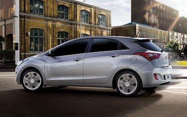 Hyundai Kredi “Şimdi Al, Haziran 2013’te Öde” uygulamasını da sunuyor. Ertelemeli olarak sunulan bu satış olanağında müşteriler hemen teslim aldıkları araçlarının kredilerini Haziran ayında ödemeye başlıyorlar. Tüm bunlara ek olarak, 1.6 litre ve altı araçlarda yapılan ÖTV zammındaki fark da Hyundai tarafından karşılanmaya devam ediliyor.