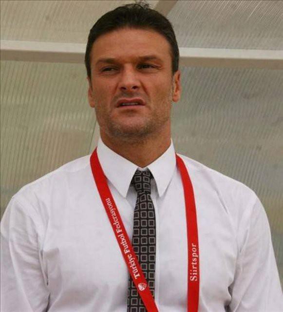 <p>Alpay Özalan - Kasap</p>