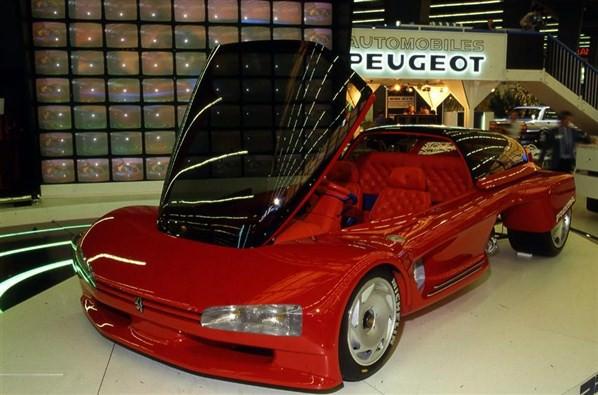 <p>Peugeot'nun 1986 yılında sergilediği 600 bg gücünde ve 4 çeker olan Proxima konsept otomobili.</p>