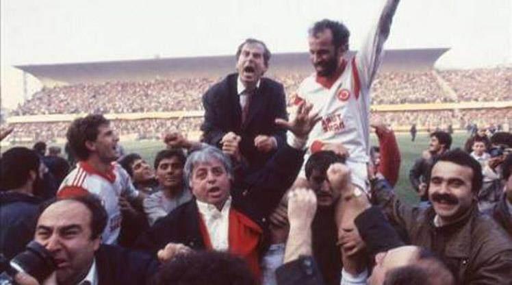 <p><strong>7. Galatasaray - Neuchatel Xamax (1988-89)</strong></p>
<p>Şampiyon Kulüpler Kupası son 16 turu ilk maçında rakibine 3-0 yenilen Galatasaray, evindeki maçı 5-0 kazanarak çeyrek finale yükselmişti. Bu muhteşem geri dönüşle sarı kırmızılı ekip de bu listede kendine yer buldu.</p>