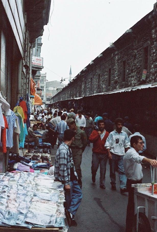 <p>1989<br />
Çarşı</p>
