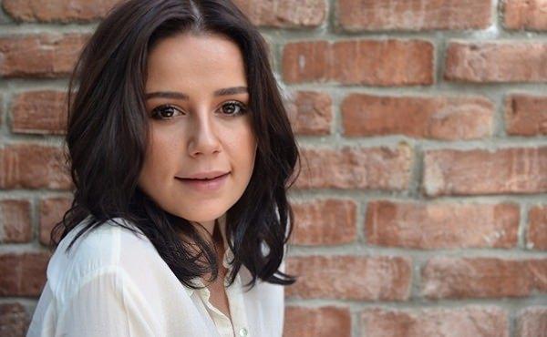 <p>Merve Özbey</p>
