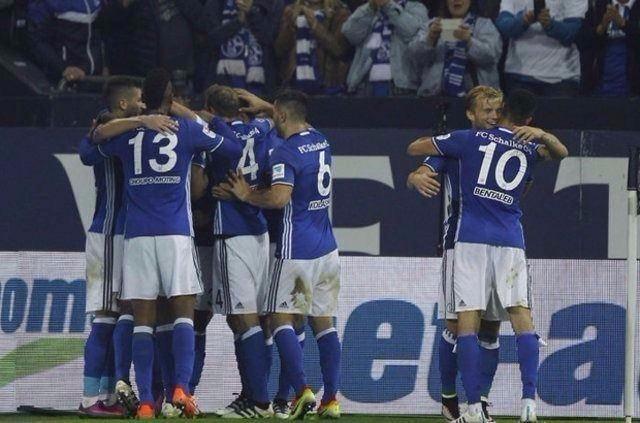 <p>94.842</p>

<p>14- Schalke 04</p>
